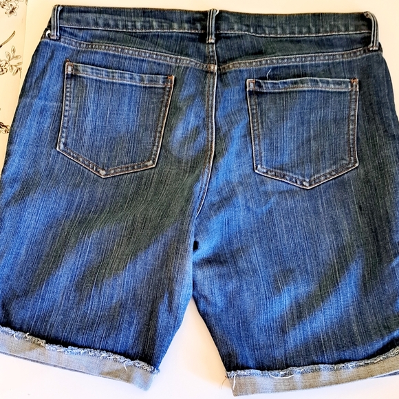 Old Navy Flirt Blue Jean Short Size 14 #83 - Picture 2 of 6